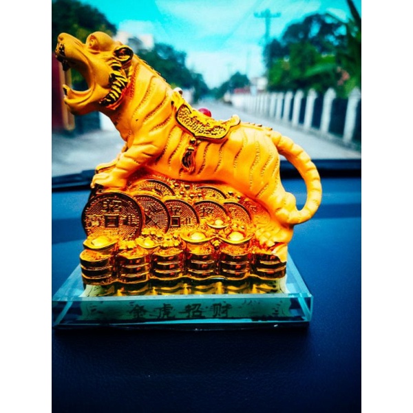 HIASAN DASHBOARD MOBIL  PATUNG IMLEK 12 SHIO MACAN TIGER GOLD/ EMAS