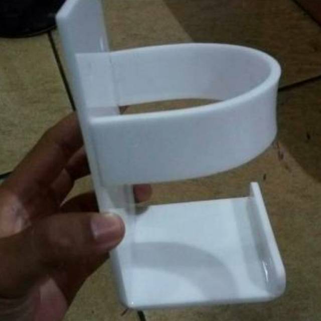 Bracket Hand Sanitizer Size 500 ML