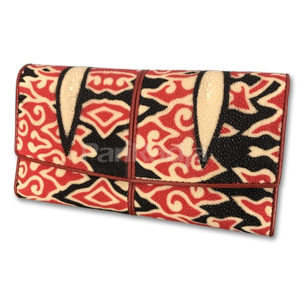 Dompet wanita kulit ikan pari model besar motif megamendung merah | dompet kulit ikan pari