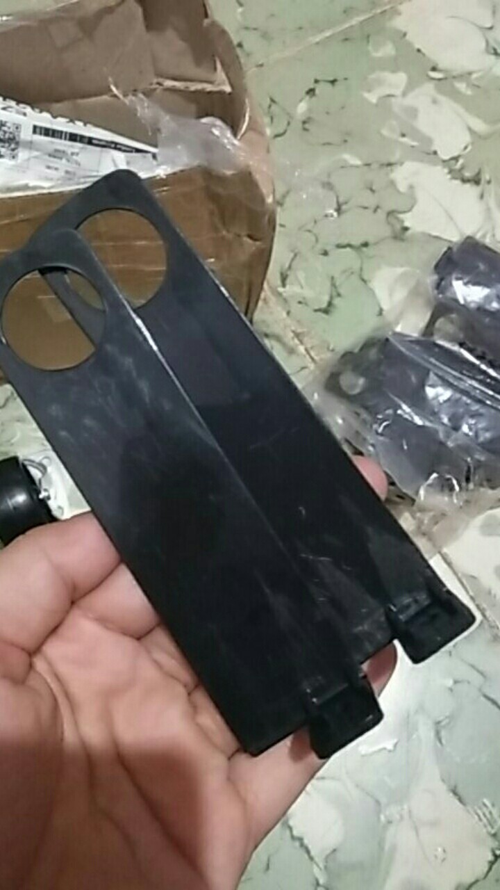 Kop Gantungan Lemari / Bracket Gantungan 3/4