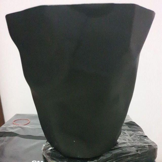 Home Abstract Design Trash Can / New Design And Elegant Abstract Trash Can