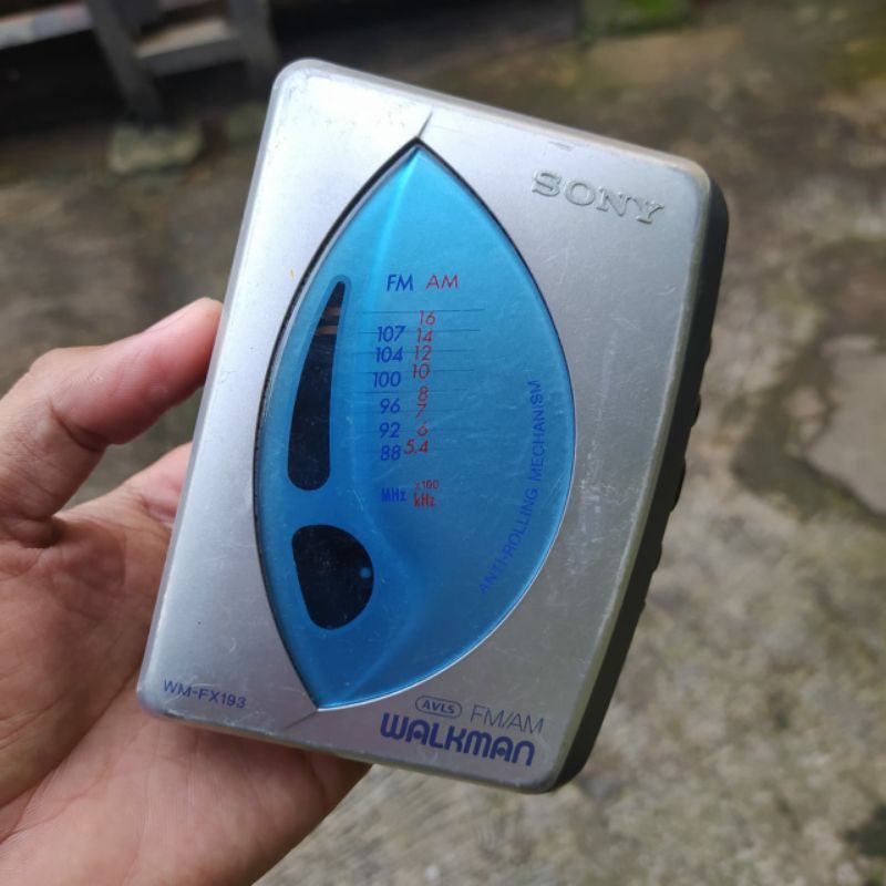 Walkman Jadul Sony pemutar kaset pita cassette corder Radio Tape original murah