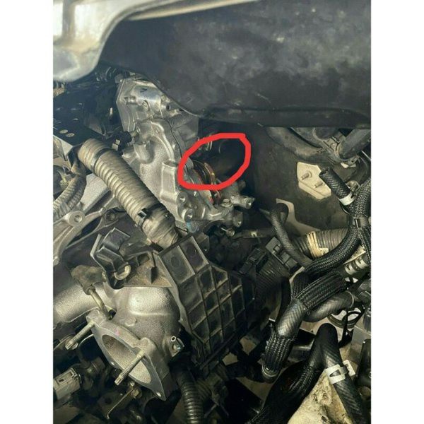 Tutup EGR Mitsubishi Pajero Triton