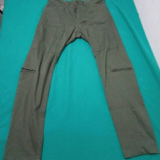 Celana Cargo Panjang Hijau Army Bekas / Second Size 32/33