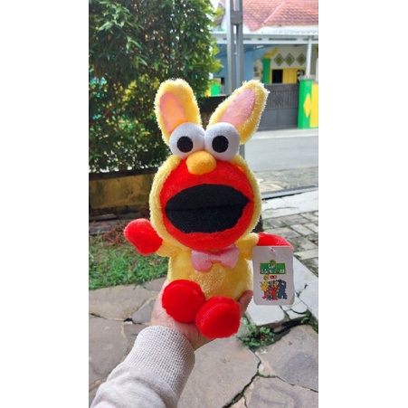 Boneka Elmo Bunny Kaws Sesame Street