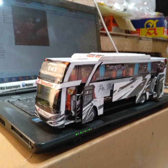 Miniatur bus haryanto sensation