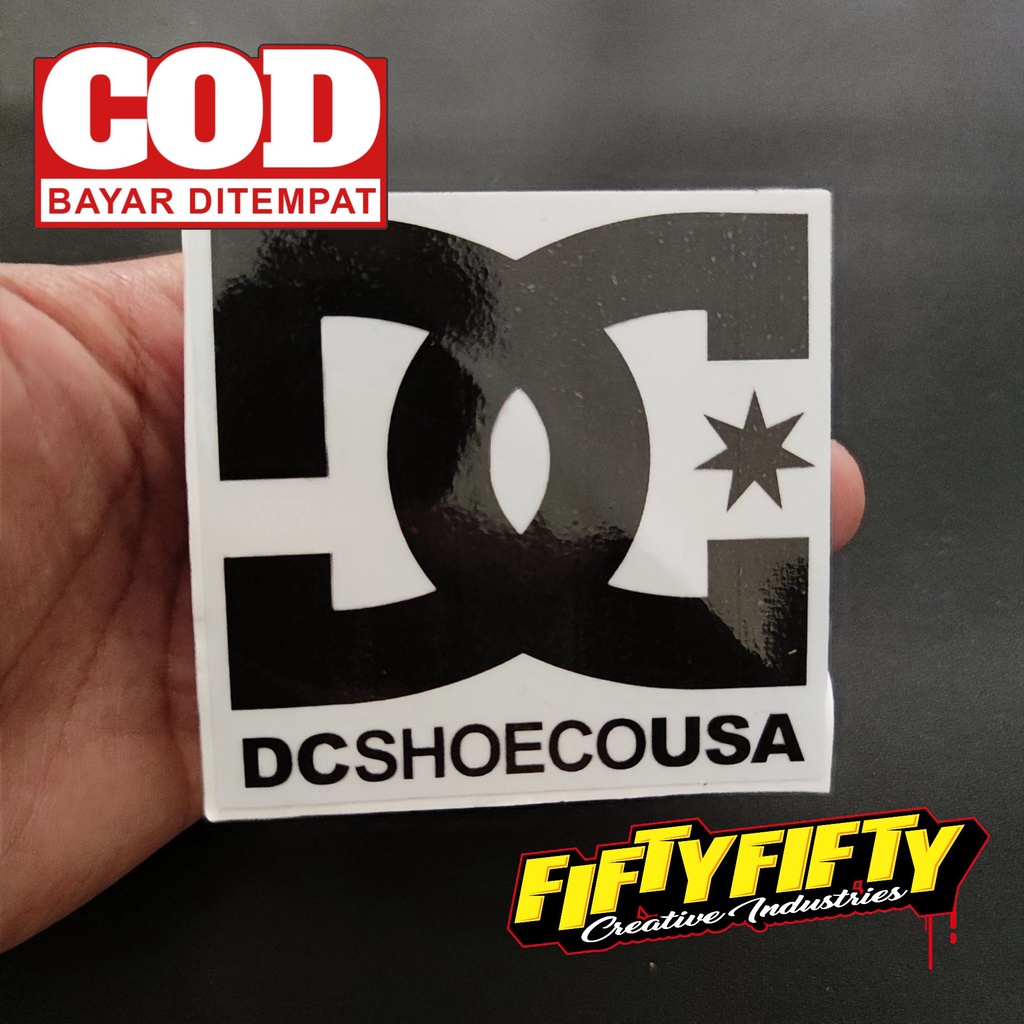Stiker Print Cut DC SHOECOUSA Stiker Printing Laminasi Glossy Tahan Air Stiker Motor Mobil Helm Sudah Membentuk Pola Desain