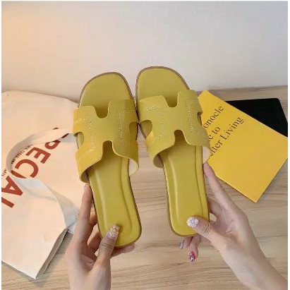 sandal teplek wanita