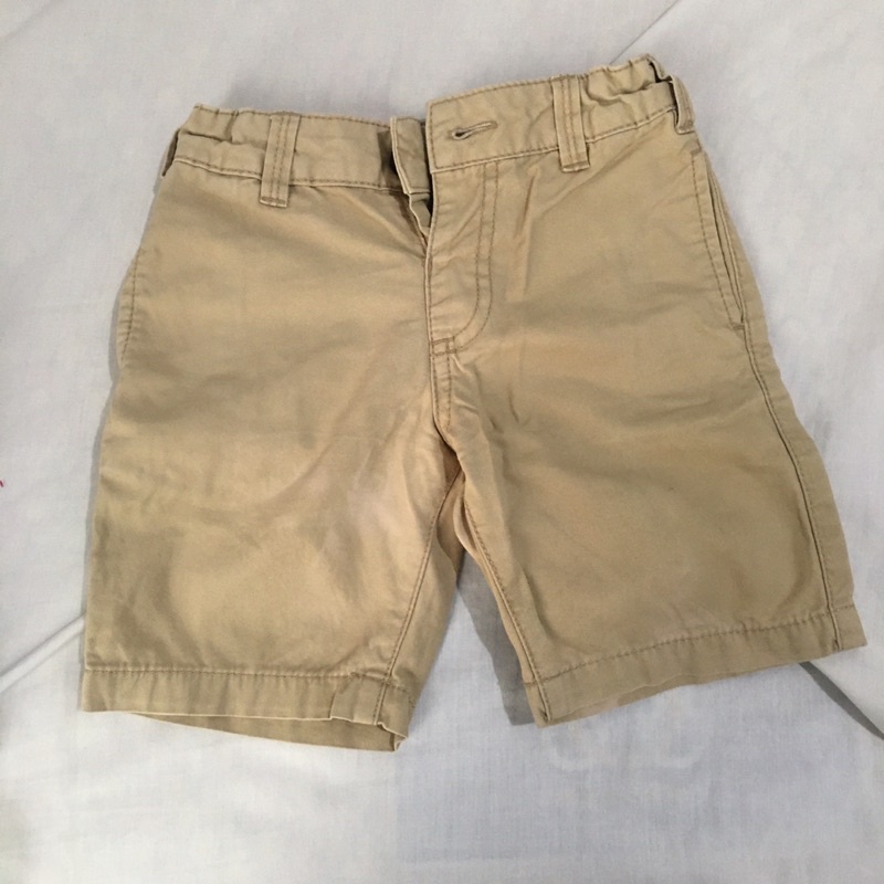 Celana chino pendek anak laki-laki