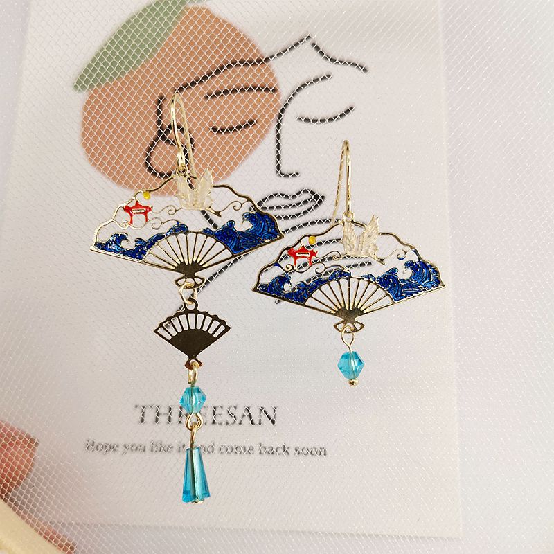 Anting Tusuk Gantung Panjang Wanita Desain Kipas Hollow Hias Mutiara + Berlian Imitasi