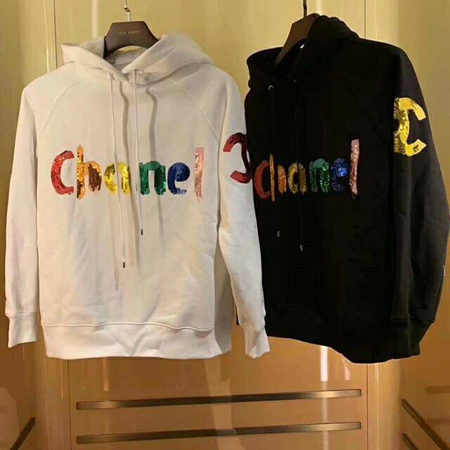 chanel la pausa hoodie