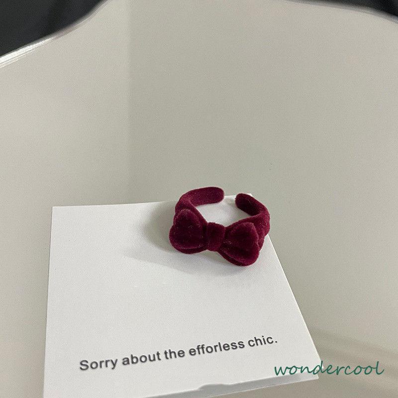 Cincin Model Terbuka Bahan Velvet Bentuk Pita Gaya Vintage Untuk Musim Dingin -Won