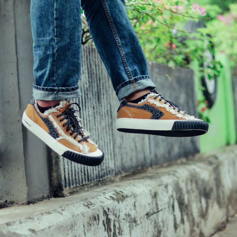 Contrust Footwear Cellebration X Norifw Bronze/Dark Mustard - Sneakers/Casual