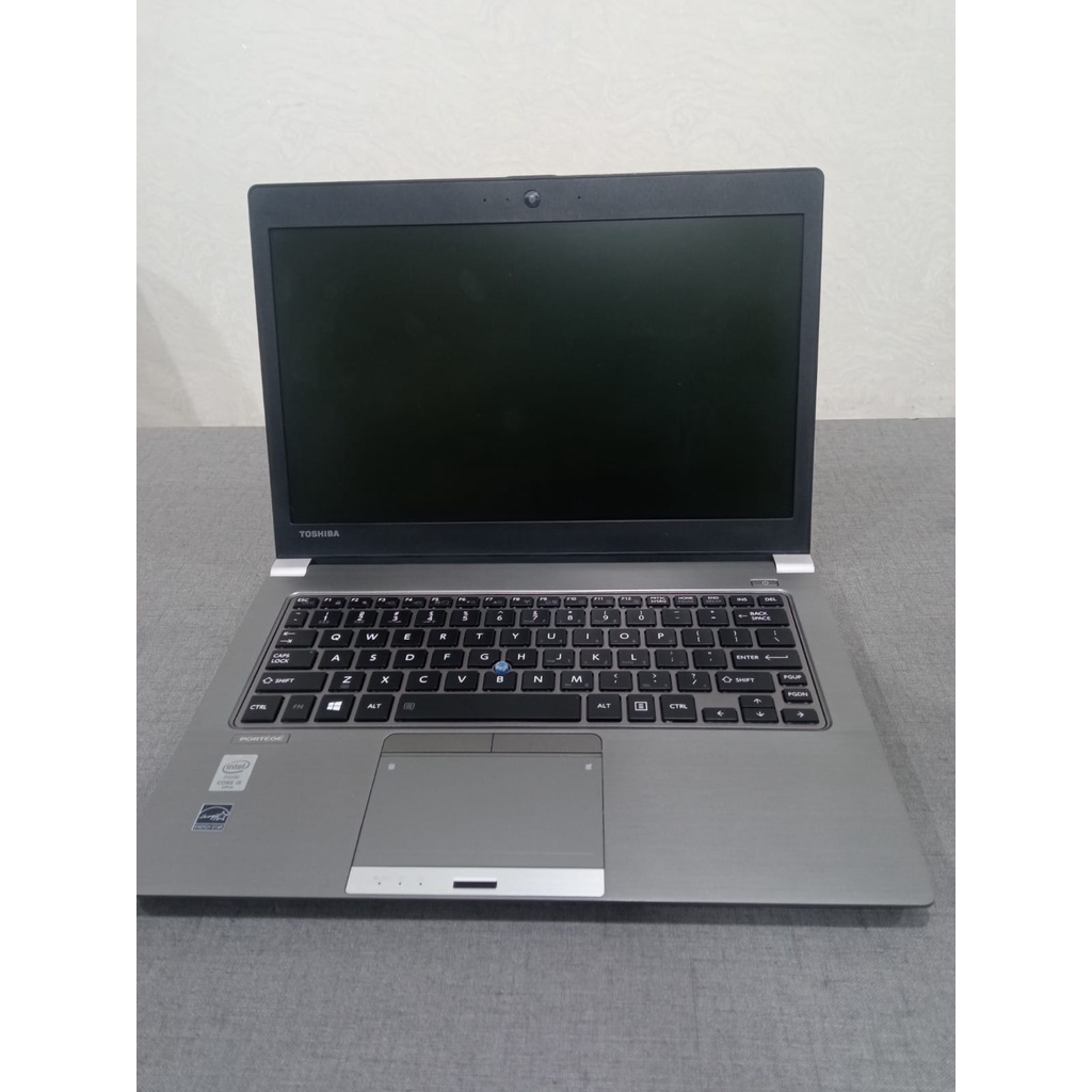 TOSHIBA Z30-A i5 Gen 4 RAM 8 GB SSD 256 GB