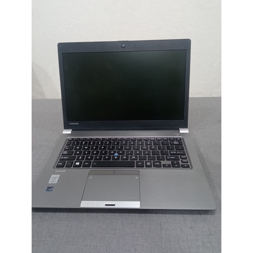 TOSHIBA Z30-A i5 Gen 4 RAM 8 GB SSD 256 GB