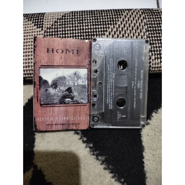 kaset pita blessid union of soul / home