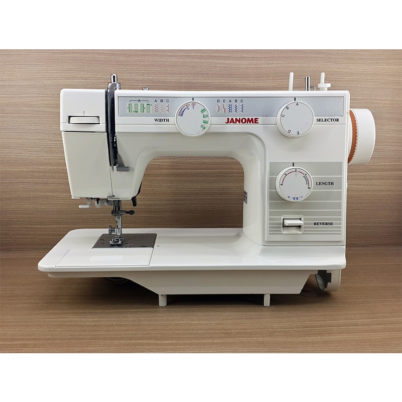 Janome NS 7220