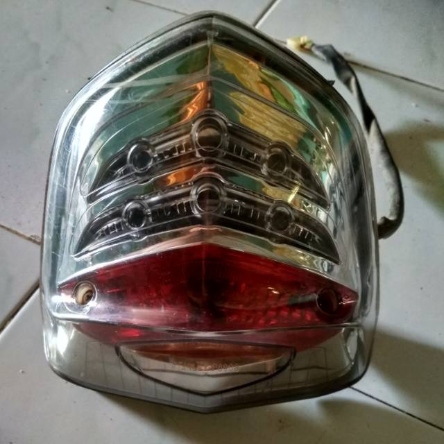 Stop lamp Tiger revo Lampu belakang Tiger Revo lampu Tiger Revo belakang stoplamp tirev original