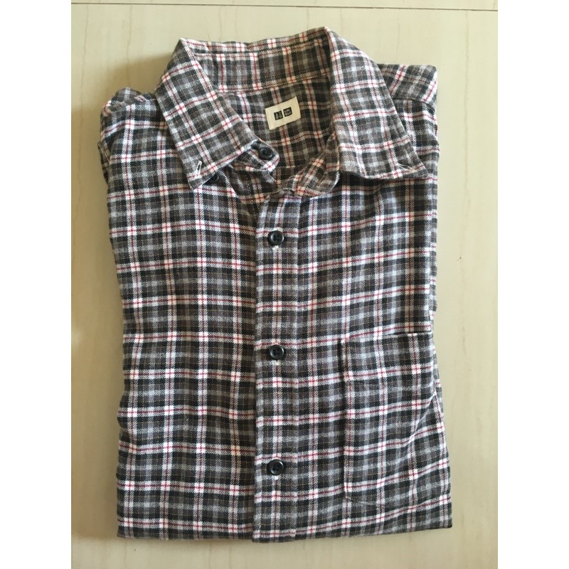 preloved kemeja flanel uniqlo