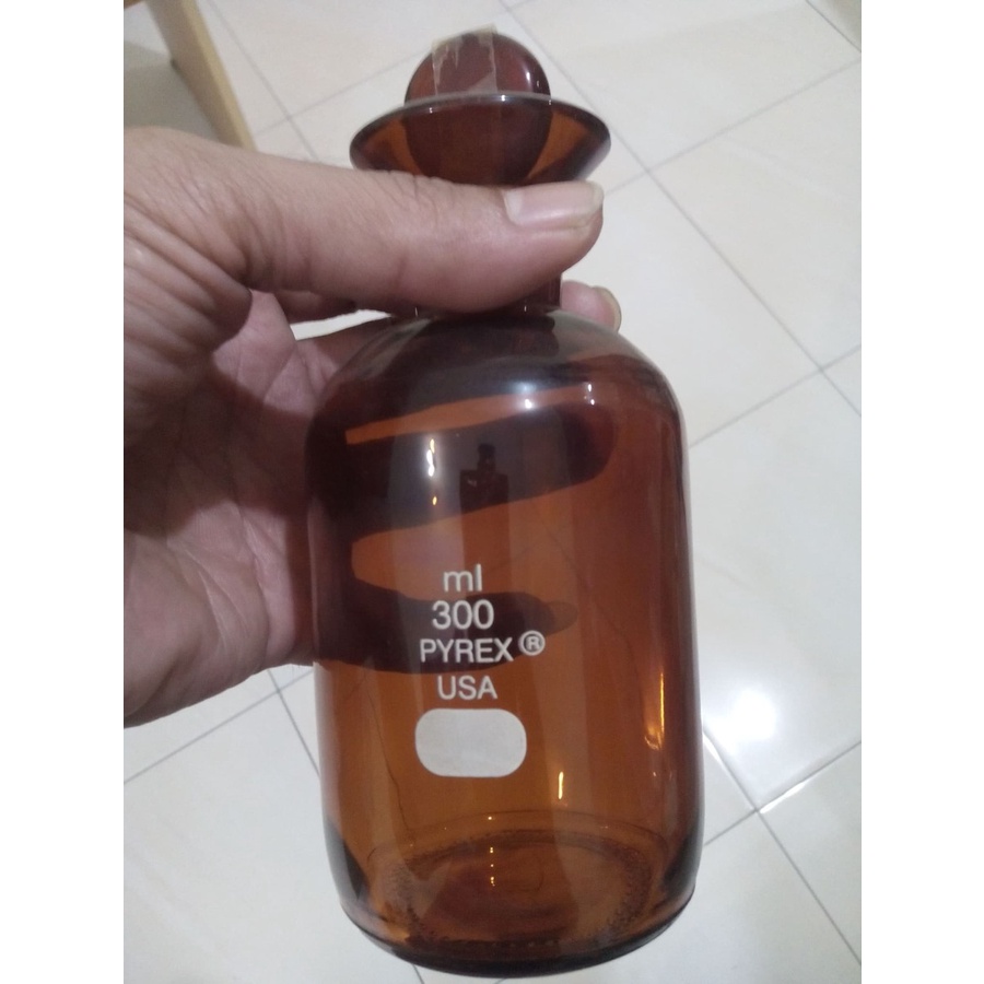 BOD Bottle 300ml Amber Brand Pyrex USA