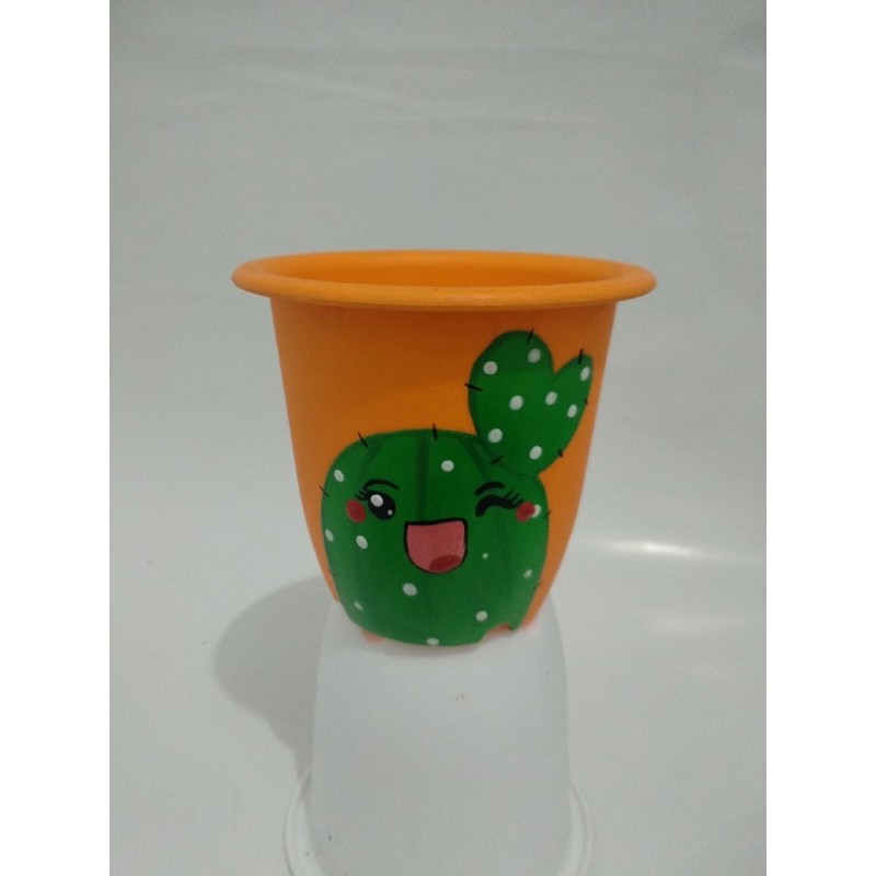 

POT LUKIS PLASTIK D9