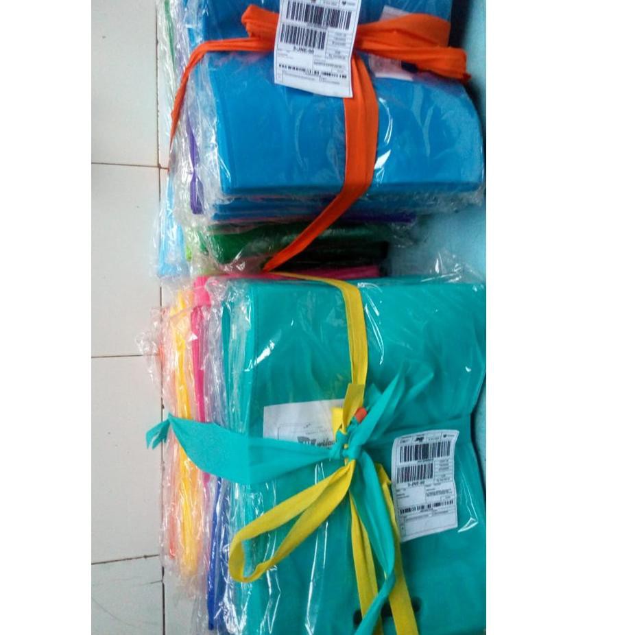 

IRS 1 Kodi isi 20 Tas Kain SpunBond Oval 20x26 Polos Kantong Belanja, Souvenir Ultah pernikahan - Pa