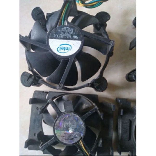 Fan Intel 12V Ada Dua parian 9x9cm dan 7X7 Campur Sangat Keceng