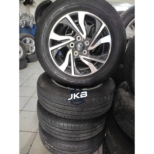 Velg Racing Mobil Second Std Reborn Facelift R16x6 hole 5x114.3 + Ban 205 65 R16