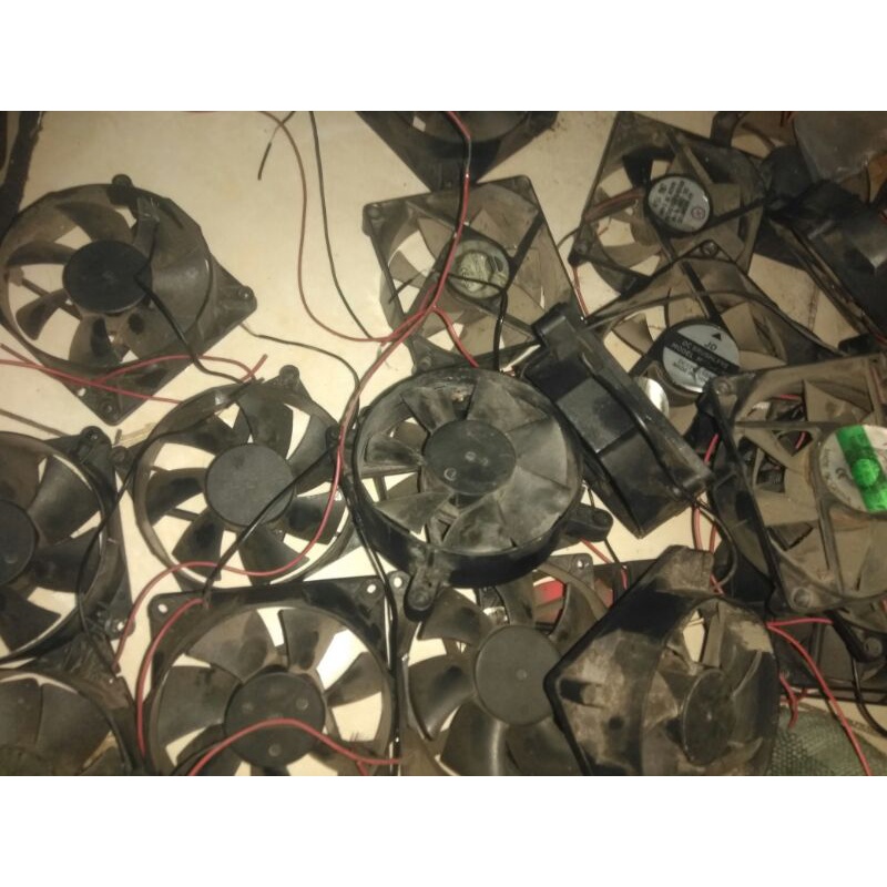 Kipas murah dc 12v jamin hidup 8x8 bekas.Fan cabut.Ex psu.Kipas fan.Termurah.GROSIR Tersedia.