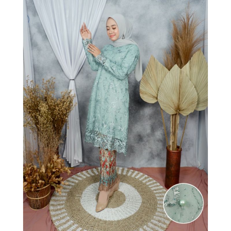 COD / SET KEBAYA MODERN / SETELAN KEBAYA MODERN / SETELAN KEBAYA BROKAT / ATASAN KEBAYA SAJA / KEBAYA BROKAT / KEBAYA BRUKAT / KEBAYA PESTA / KEBAYA WISUDA / TUNIK / TUNIK BROKAT / TUNIK TULLE-Set Hijau Wardah
