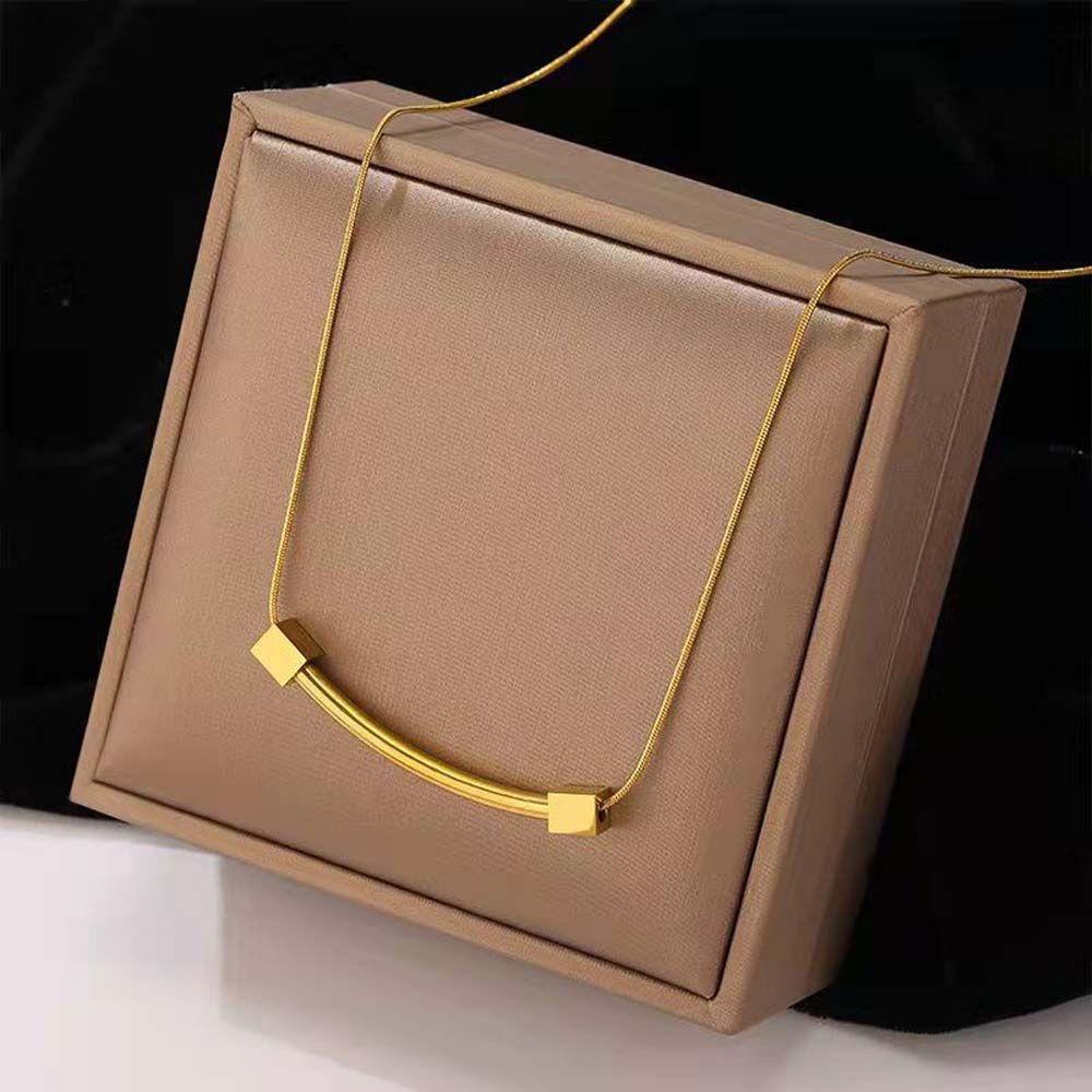 Mxbeauty Kalung Wanita Punk Fashion Warna Emas Fashion Perhiasan Gothic Titanium Steel Gaya Korea