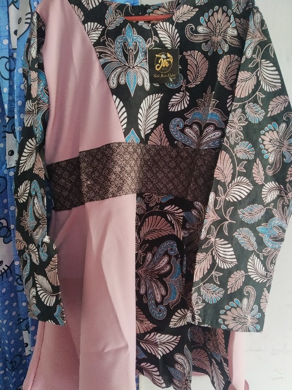 Atasan Batik Dolby Dolbi Dobby Doby Tenun Sutra Tulis Halus Katun Atbm Baron ,sarombit Atasan