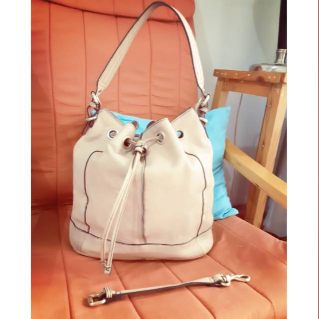 Preloved ❤ Calvin Klein leather Bucket Bag