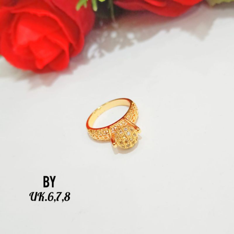 Cincin wanita permata zircon mewah model putar terbaru, termurah, tidak karat (COD)