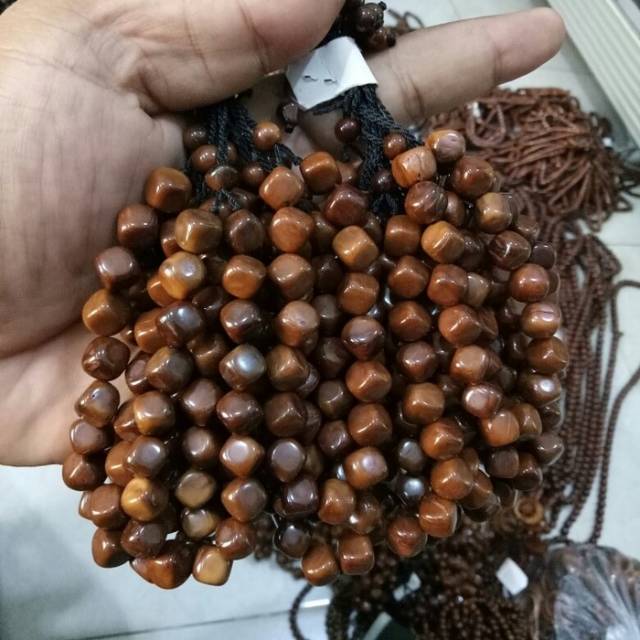 Gelang dadu koka