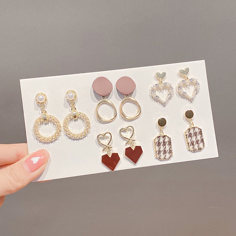 Anting Tusuk Motif Bunga Ala Perancis Elegan Untuk Wanita