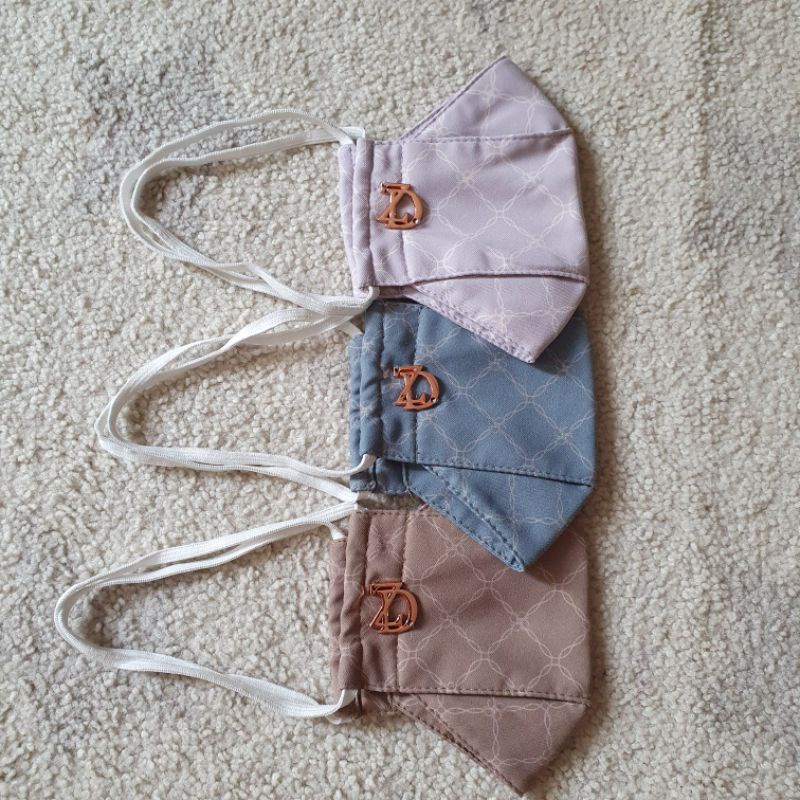 PRELOVED MASKER ZYTADELIA IDENTITY SERIES