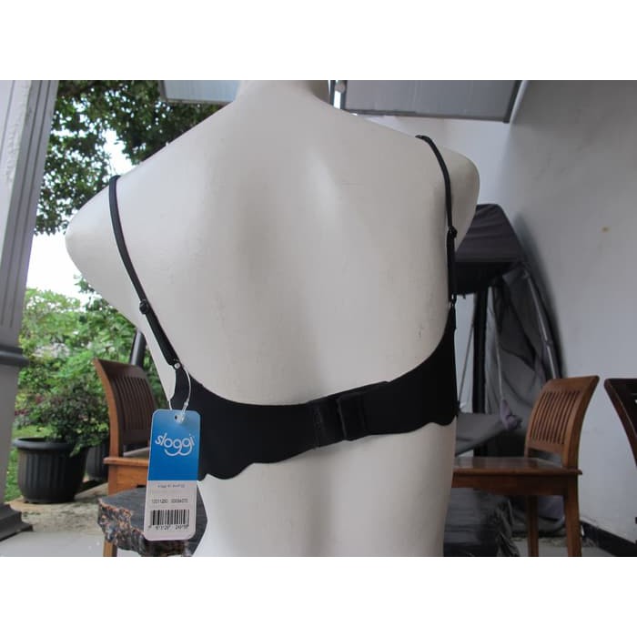 ready triumph bra 161 blk size 32a