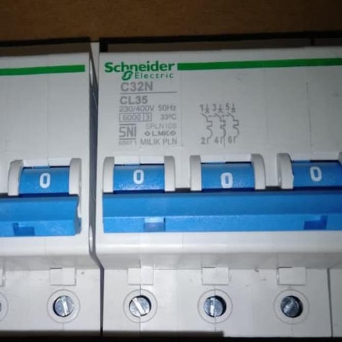 MCB PLN 3Phase 35A Schneider Ori