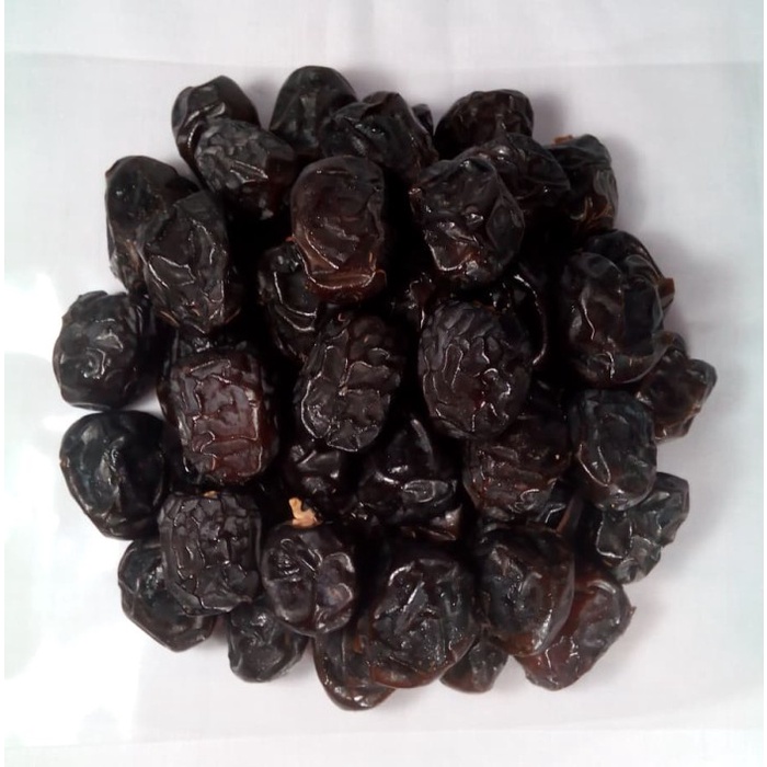 

Kurma Ajwa 3 Medium