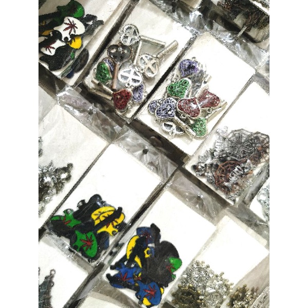 Liontin Metal Pria Wanita isi 10 Pcs Bahan Rhodium