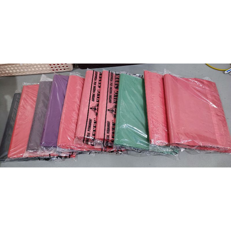 

Amplop Lem 25x35cm 10 pack