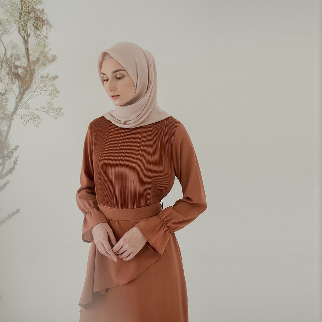 Ginger Andra by Aska Label - Gamis / Dress plisket bahan crepe dengan furing warna orange bata-1