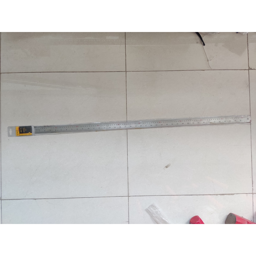 

Penggaris Besi 100 cm Bestir 01417 Termurah / Stainless Steel Ruler
