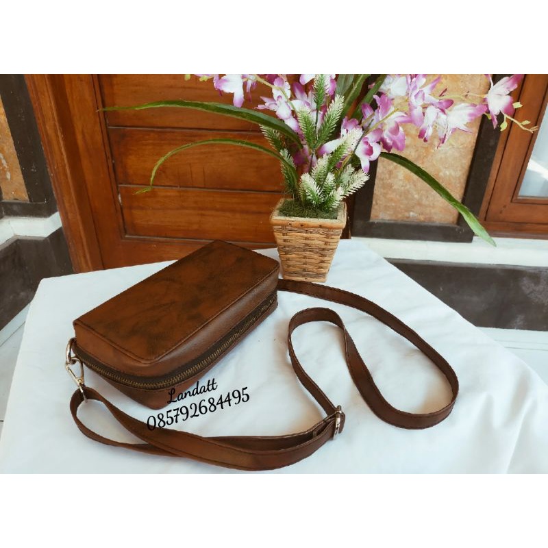 Tas Taji selempang / Rimpi resleting
