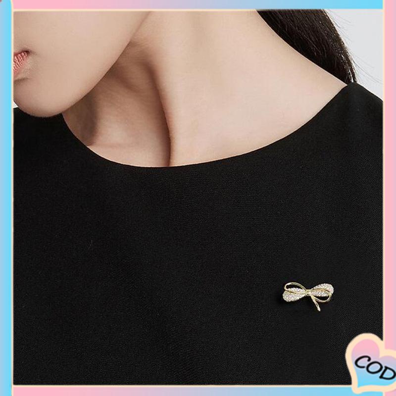 COD❤️ Perhiasan Fashion Kupu-kupu Bros Mutiara Bros Pin Berlian Imitasi Breastpin untuk Wanita Hijab-A.one