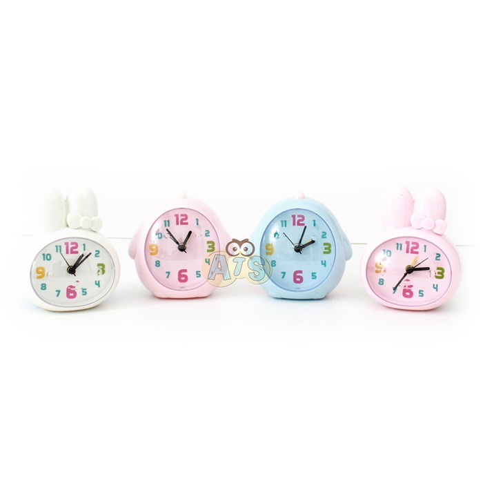 

Jam Beker Penguin dan Kelinci