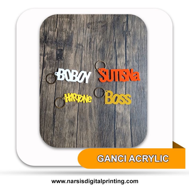 gantungan kunci akrilik custom