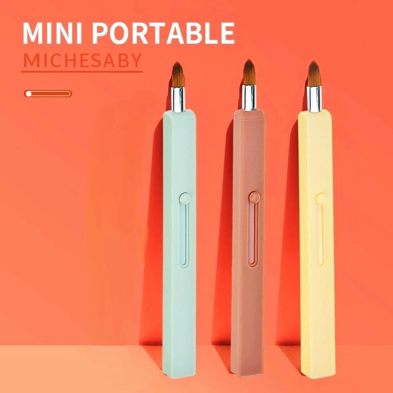 1pc Brush Mini Anti Debu Untuk Lipstick / Gloss, 4 Warna