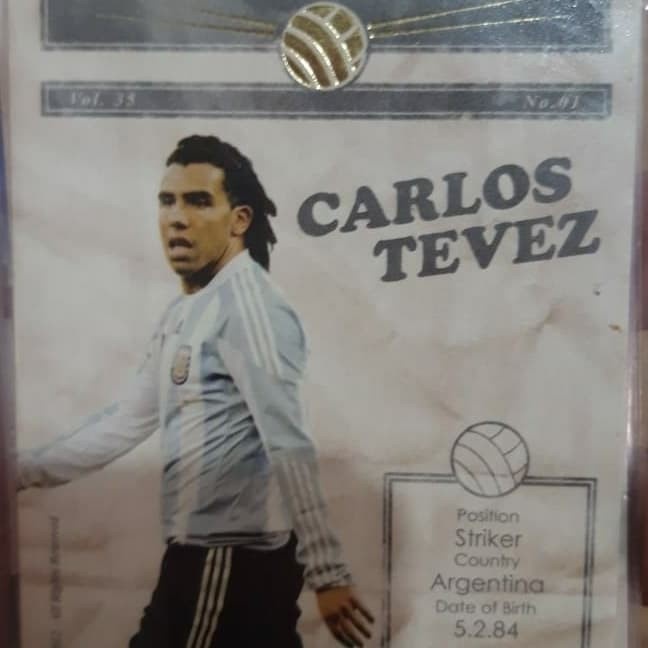 Futera Heroes Carlos Tevez card